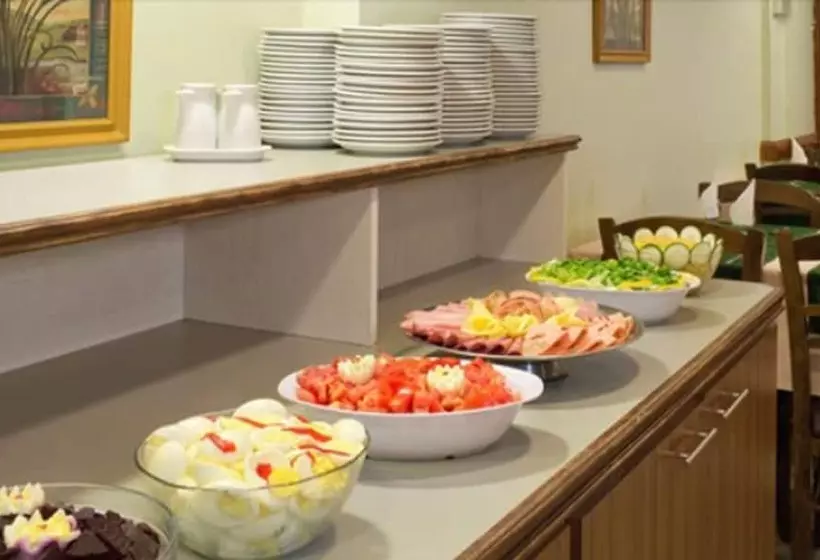 فندق Internacional