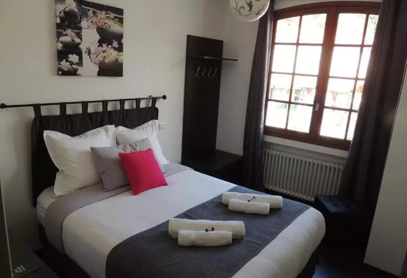 בית מלון כפרי Le Tivoli