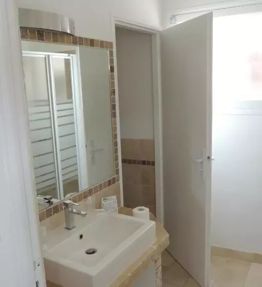 בית מלון כפרי Le Tivoli