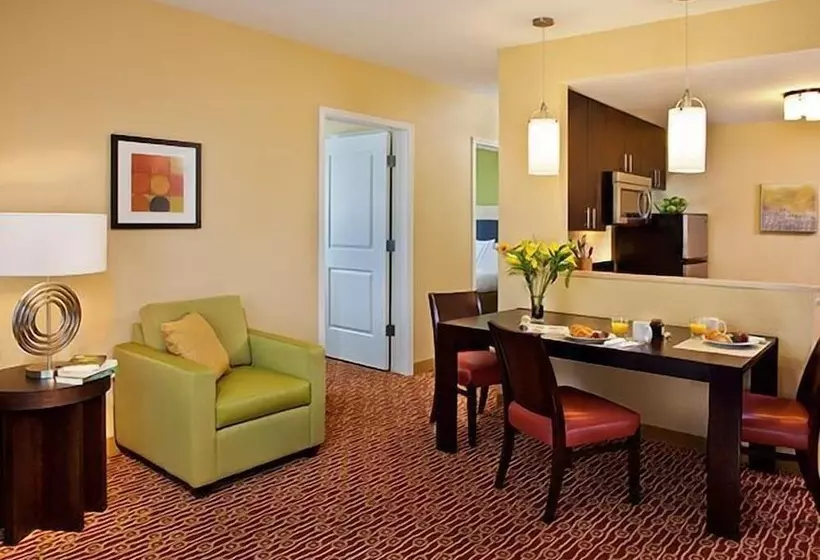 Hotelli Towneplace Suites By Marriott Beaumont Port Arthur