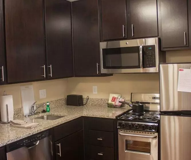 Hotelli Towneplace Suites By Marriott Beaumont Port Arthur