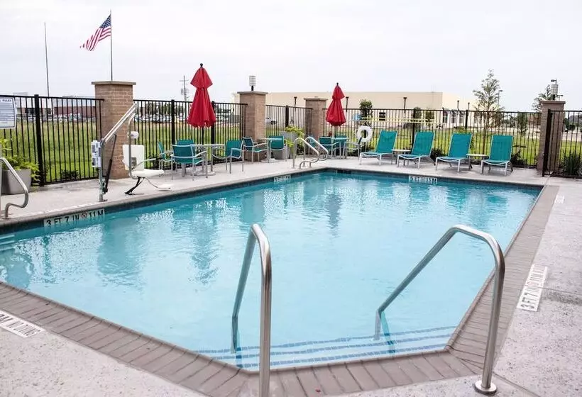 Hotelli Towneplace Suites By Marriott Beaumont Port Arthur