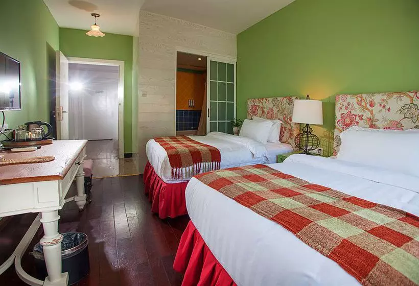 هتل Yangshuo Michael's Inn And Suites