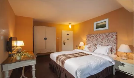 هتل Yangshuo Michael's Inn And Suites