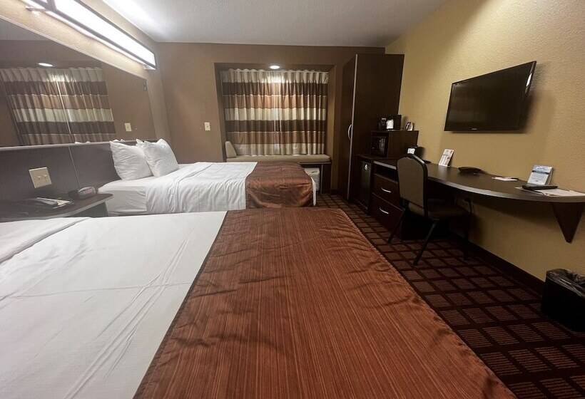 Microtel Inn & Suites By Wyndham Kenedy/karnes City