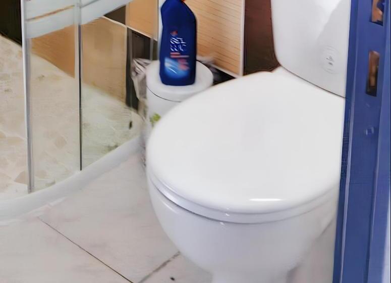 Bungalow Charmant A Chateau Gaillard Avec Piscine Partagee