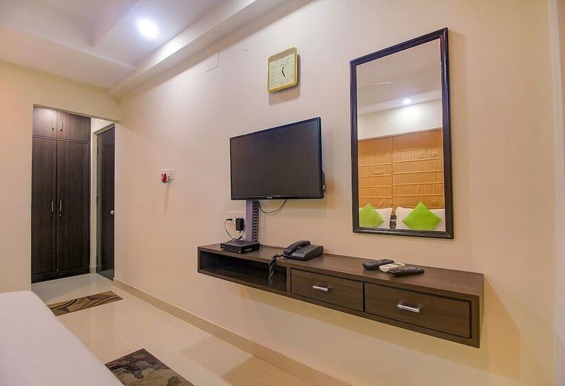 בית מלון כפרי Fab Four Seasons