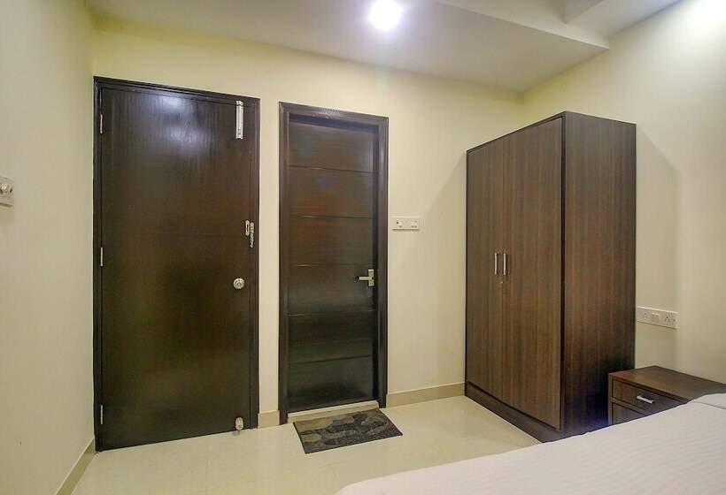 בית מלון כפרי Fab Four Seasons