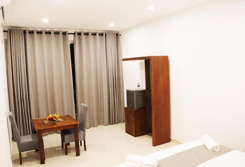 호텔 Marakolliya Beach Resort