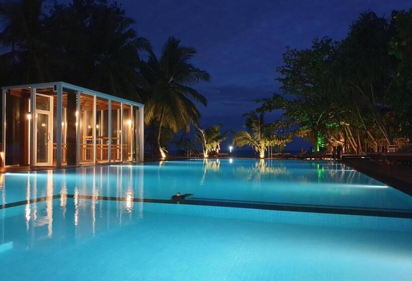 호텔 Marakolliya Beach Resort