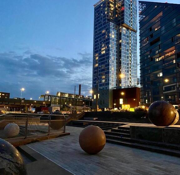 Luxury Skyscraper Apartment With Amazing View Over Helsinki