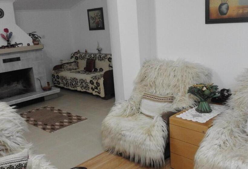 ペンション къща за гости солакови