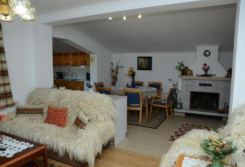 ペンション къща за гости солакови