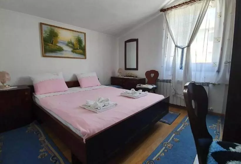 ペンション къща за гости солакови