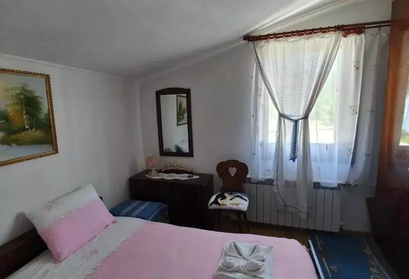 ペンション къща за гости солакови