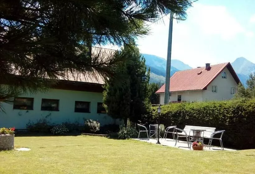 Majatalo Penzión U Aleny