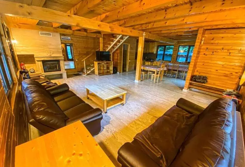 Pensiunea La Rus I Si Ii