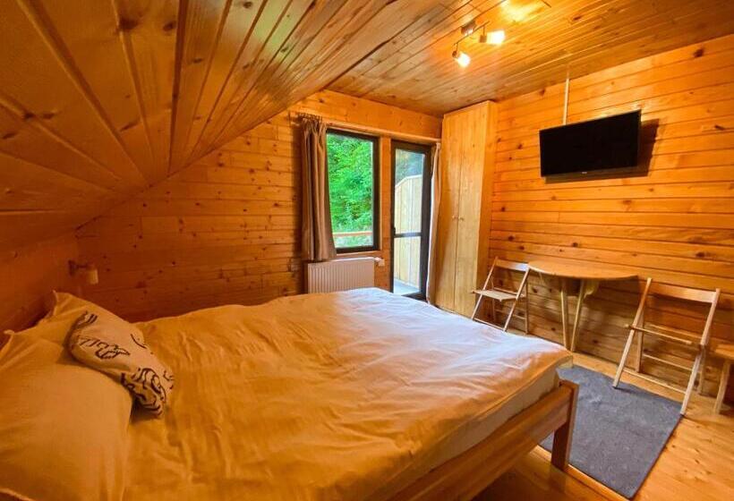 Pensiunea La Rus I Si Ii