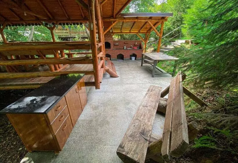 Pensiunea La Rus I Si Ii