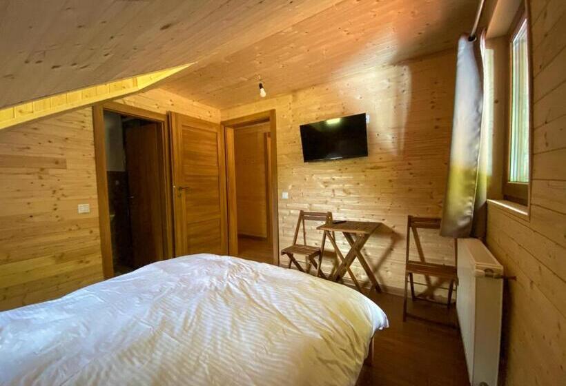 Pensiunea La Rus I Si Ii