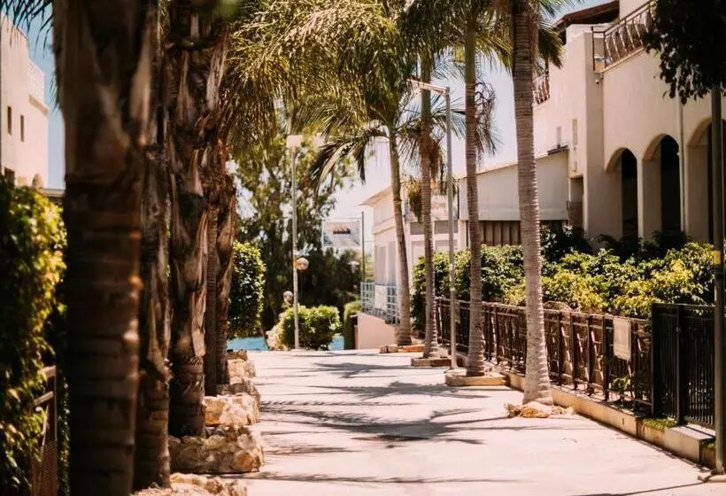 The Salnik Beach Apartment