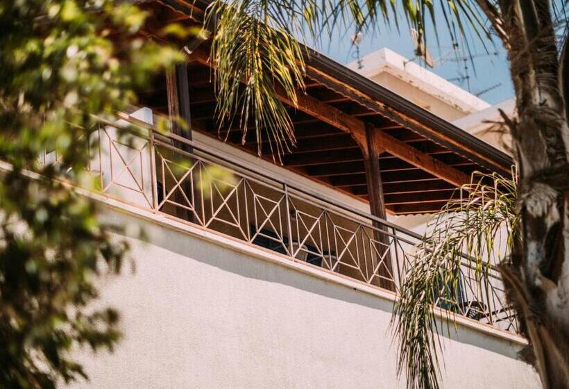 The Salnik Beach Apartment