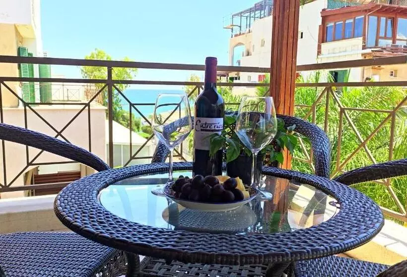 The Salnik Beach Apartment