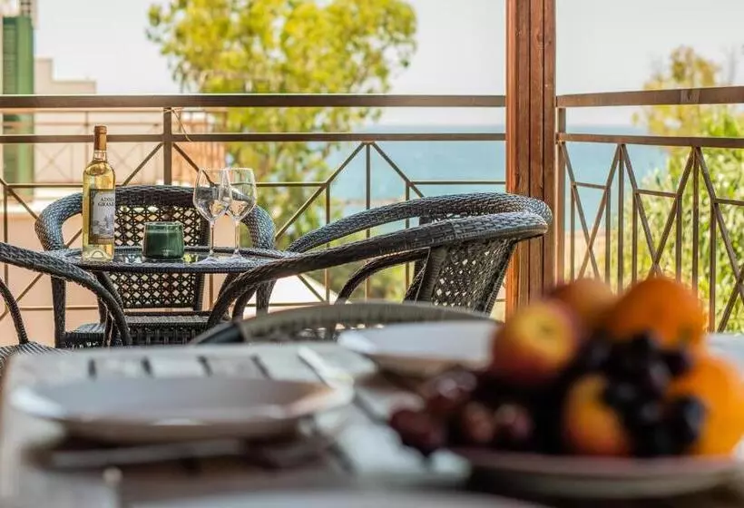 The Salnik Beach Apartment