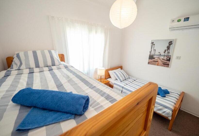 The Salnik Beach Apartment