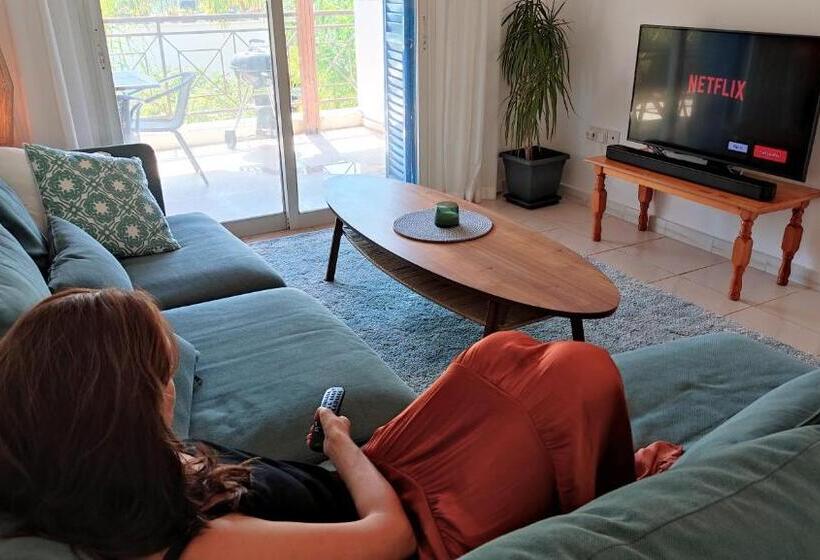 The Salnik Beach Apartment