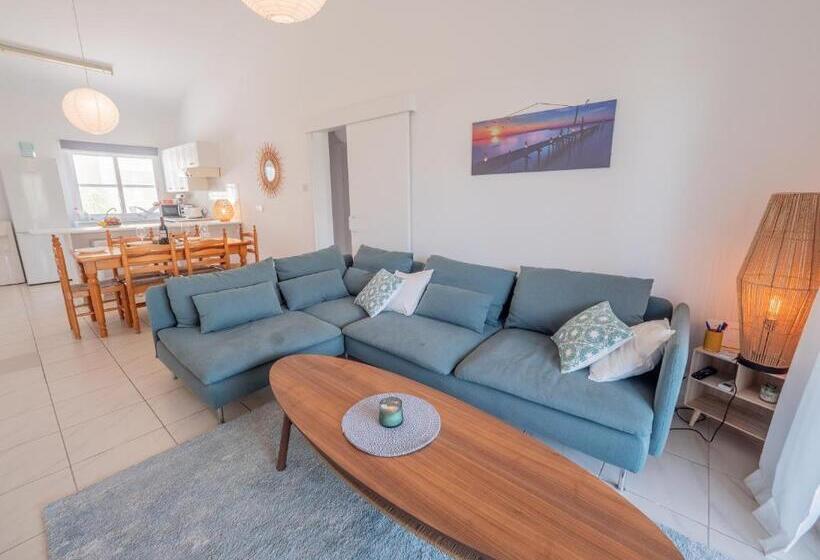 The Salnik Beach Apartment