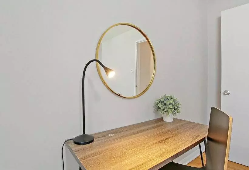 3br Homey Living Room Apt In Bell Ave