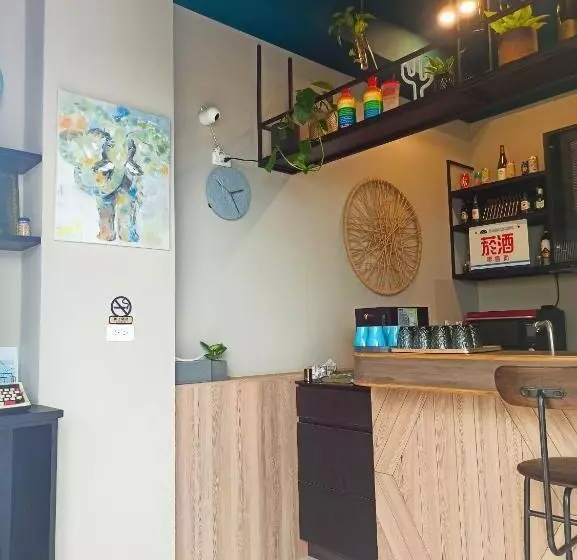 تختخواب و صبحانه 晴鎖港灣home Stay民宿