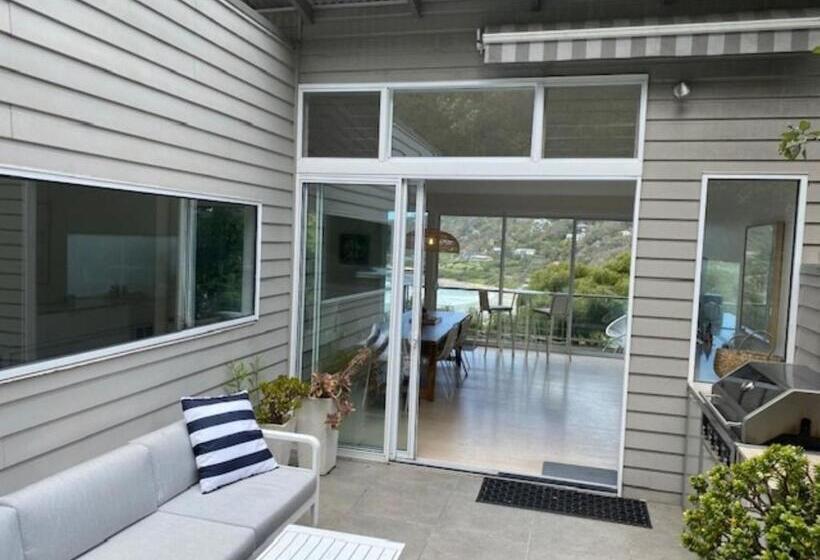 Drift Luxury, Location And Ocean Views