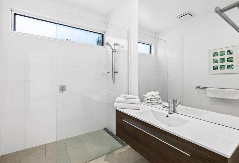 Drift Luxury, Location And Ocean Views