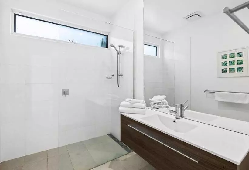 Drift   Luxury, Location And Ocean Views