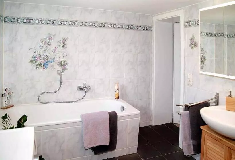 Fewo  Schiefe  Marie