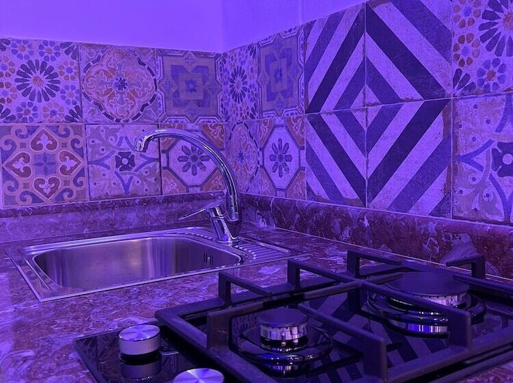 Gianluis Luxury Suites