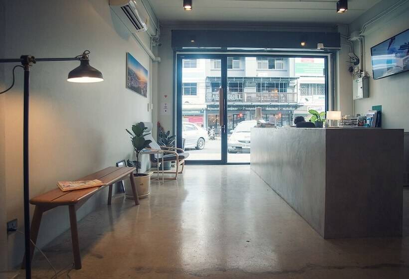 호텔 Into The Town Krabi