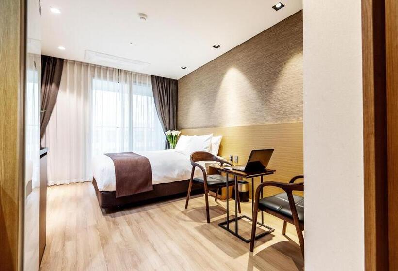 Hotel Intrada Icheon