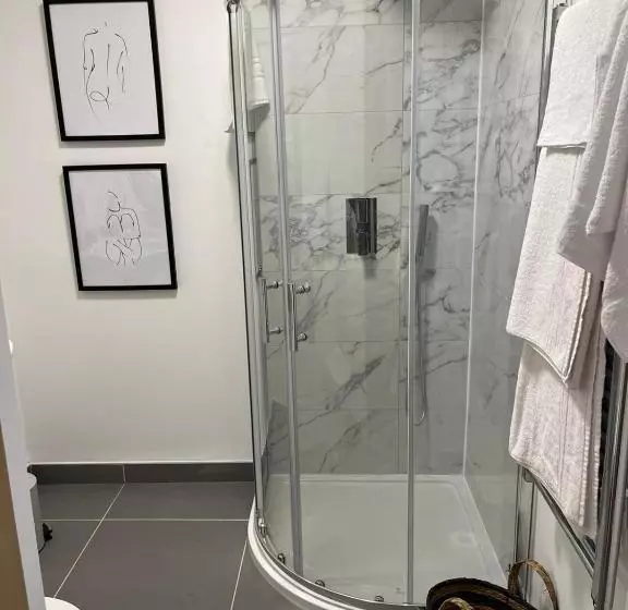 Peak Willow Apartments