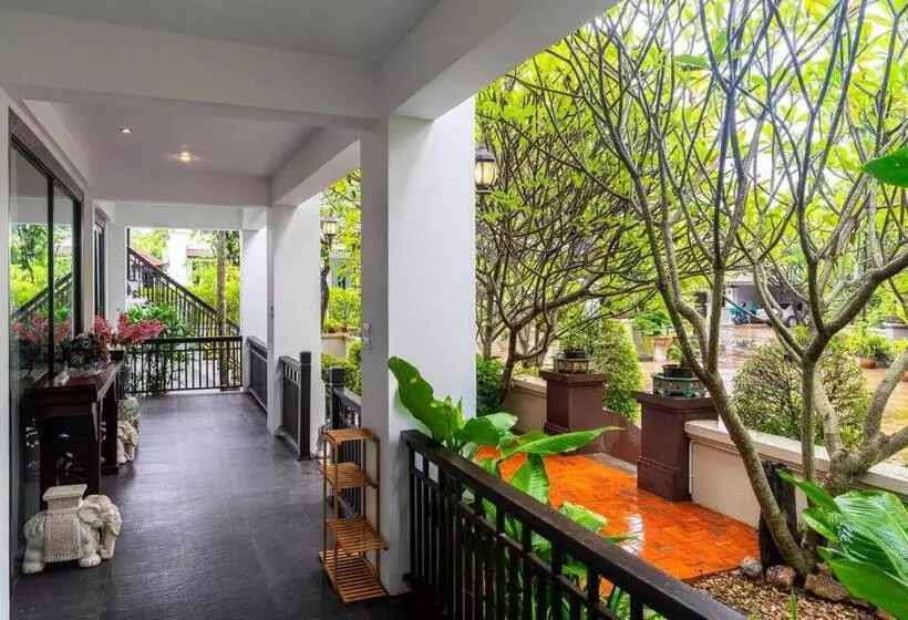 Sclass Villa & Swimming Pool , 10 Min From Airport