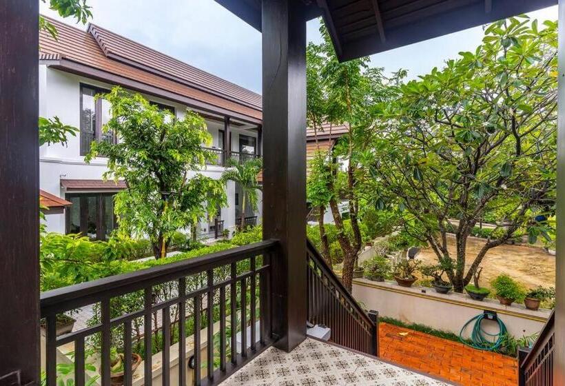 Sclass Villa & Swimming Pool , 10 Min From Airport