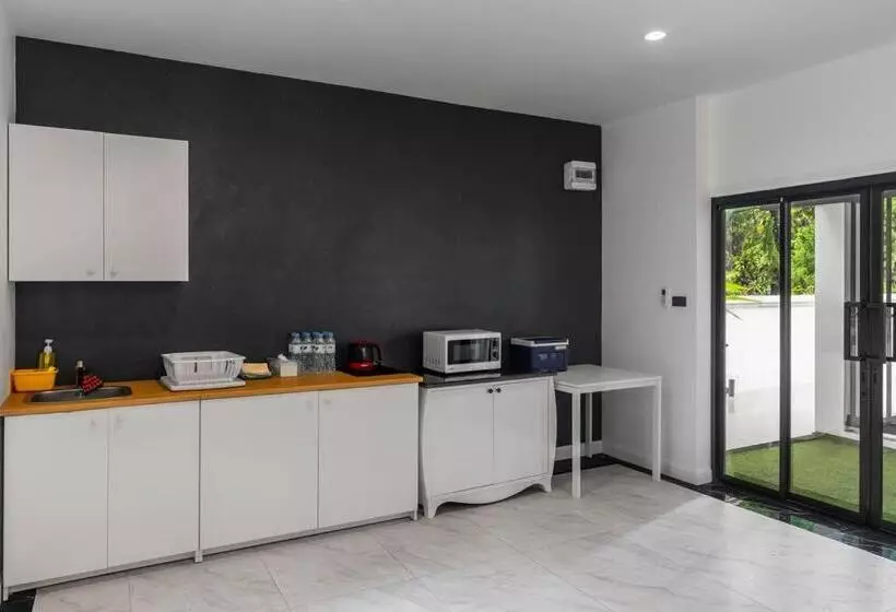 Sclass Villa & Swimming Pool , 10 Min From Airport