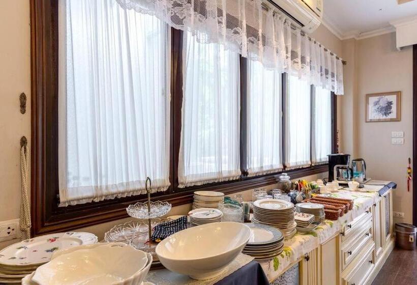 Sclass Villa & Swimming Pool , 10 Min From Airport