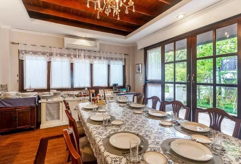 Sclass Villa & Swimming Pool , 10 Min From Airport