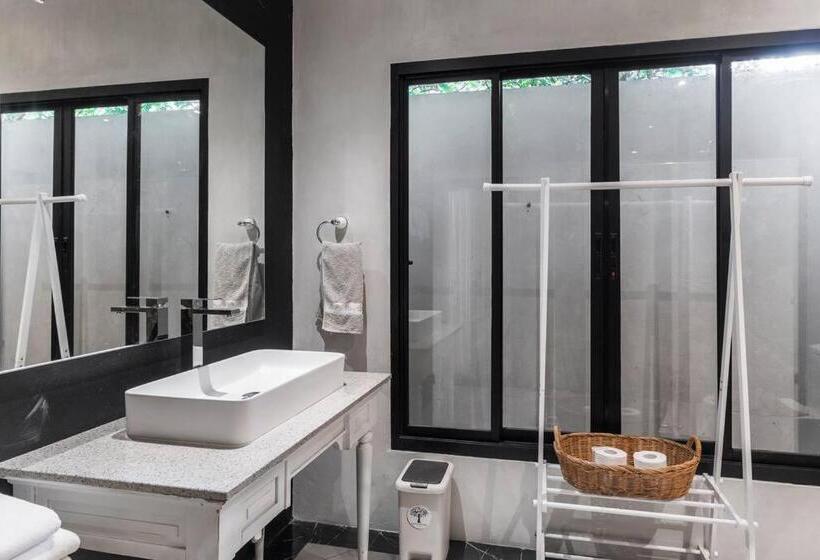 Sclass Villa & Swimming Pool , 10 Min From Airport