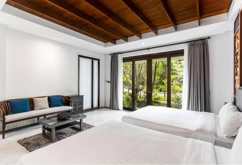 Sclass Villa & Swimming Pool , 10 Min From Airport