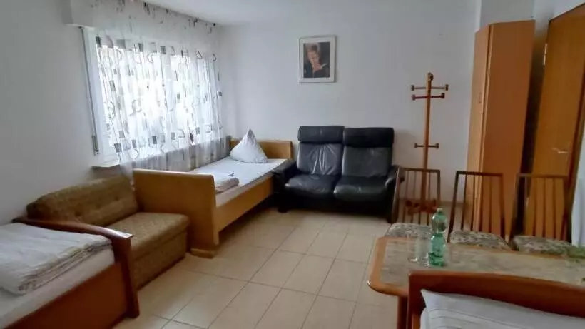 Wohnung Für Grosse Gruppe Bis 10 Person