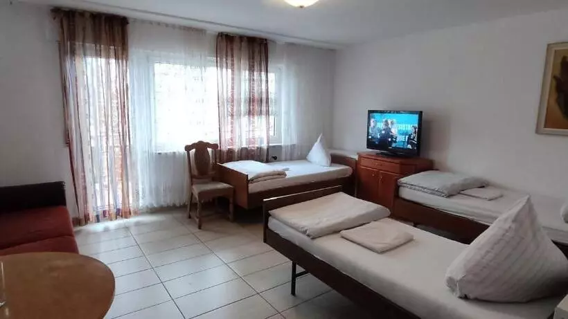 Wohnung Für Grosse Gruppe Bis 10 Person